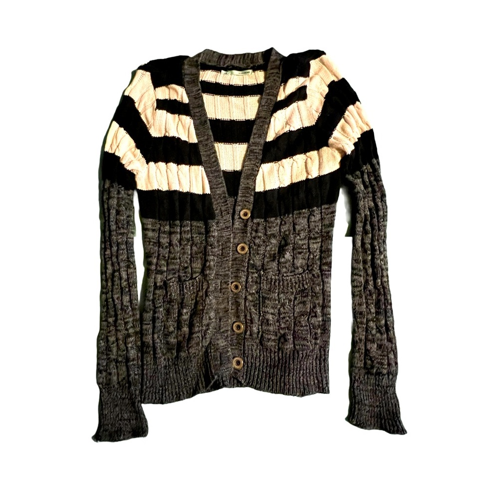 Maurices cardigan size L